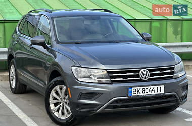 Позашляховик / Кросовер Volkswagen Tiguan 2017 в Києві