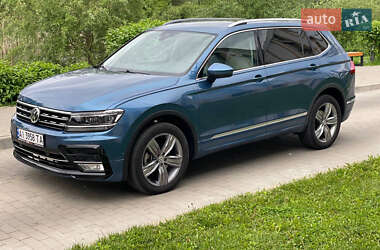 Внедорожник / Кроссовер Volkswagen Tiguan 2020 в Киеве