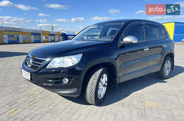 Внедорожник / Кроссовер Volkswagen Tiguan 2011 в Житомире
