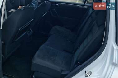 Внедорожник / Кроссовер Volkswagen Tiguan 2018 в 