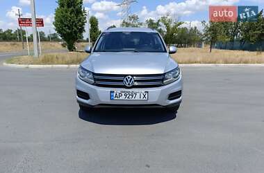 Внедорожник / Кроссовер Volkswagen Tiguan 2015 в Измаиле