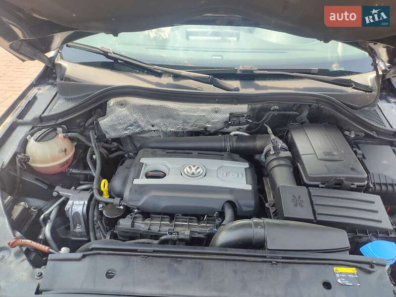 Внедорожник / Кроссовер Volkswagen Tiguan 2013 в Полтаве