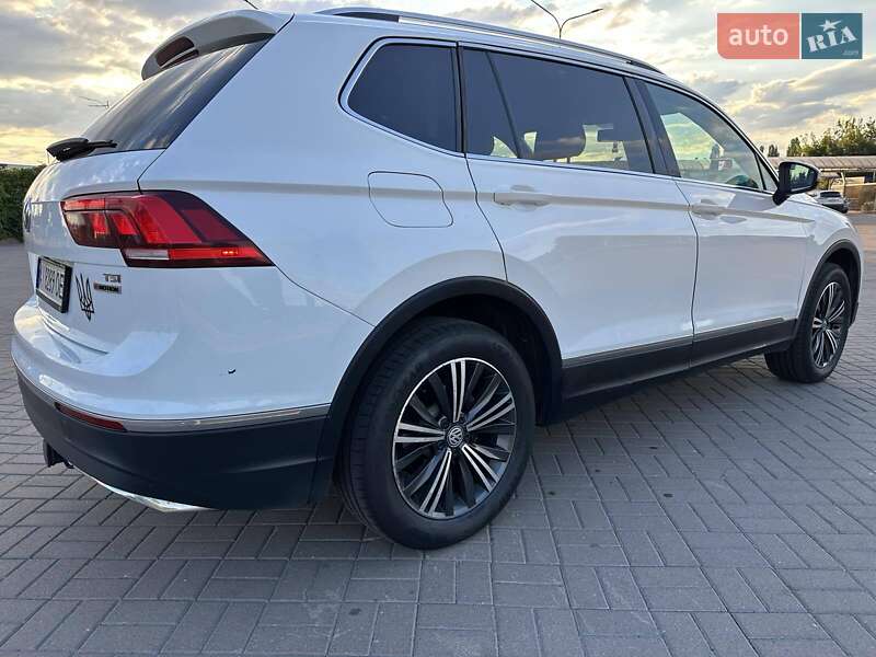 Внедорожник / Кроссовер Volkswagen Tiguan 2018 в Киеве