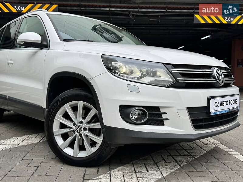 Внедорожник / Кроссовер Volkswagen Tiguan 2012 в Киеве