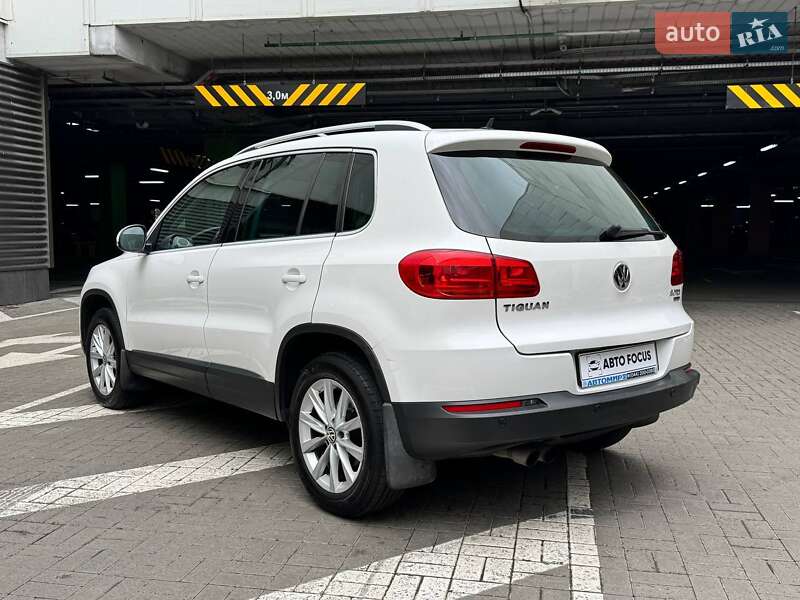 Внедорожник / Кроссовер Volkswagen Tiguan 2012 в Киеве