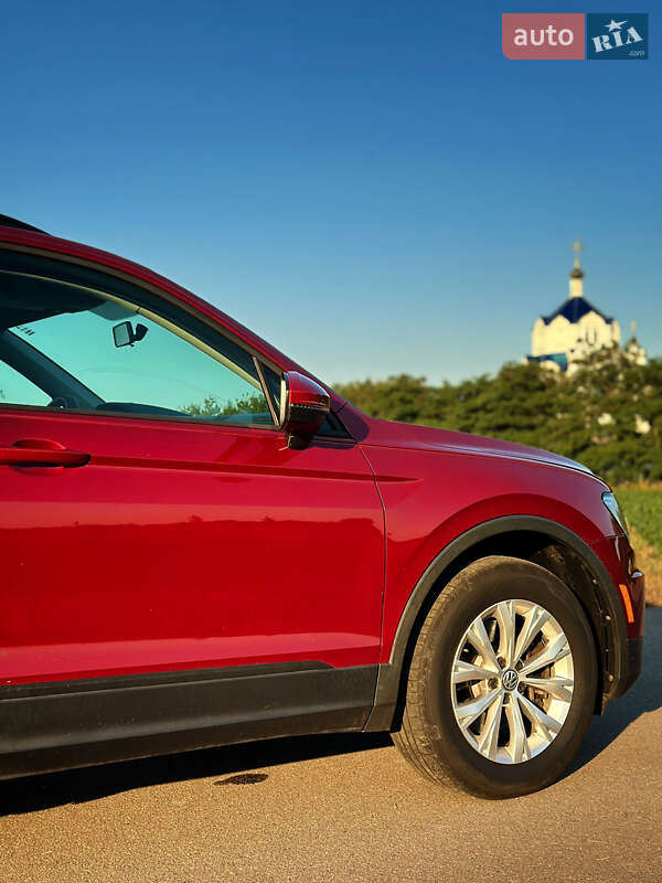 Позашляховик / Кросовер Volkswagen Tiguan 2018 в Лубнах