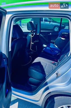 Внедорожник / Кроссовер Volkswagen Tiguan 2011 в 