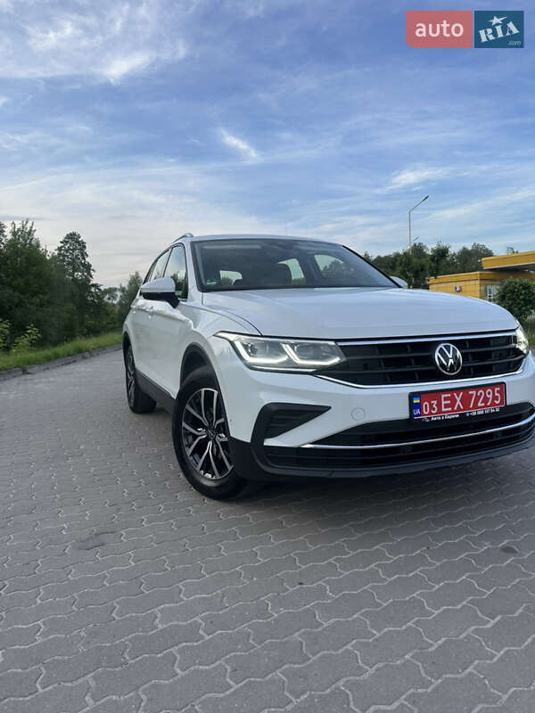 Позашляховик / Кросовер Volkswagen Tiguan 2021 в Бродах