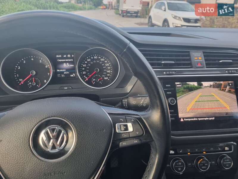Внедорожник / Кроссовер Volkswagen Tiguan 2017 в Львове