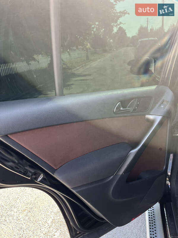 Позашляховик / Кросовер Volkswagen Tiguan 2009 в Житомирі фото 14 Позашляховик / Кросовер Volkswagen Tiguan 2009 в Житомирі