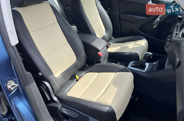 Позашляховик / Кросовер Volkswagen Tiguan 2016 в 