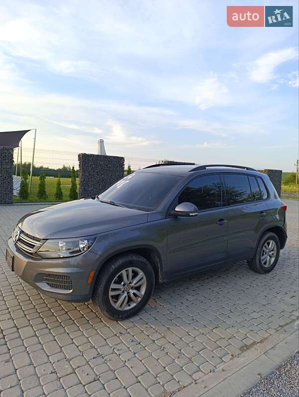 Позашляховик / Кросовер Volkswagen Tiguan 2016 в Львові