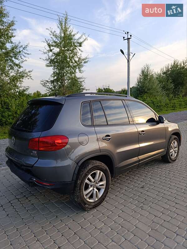 Позашляховик / Кросовер Volkswagen Tiguan 2016 в Львові