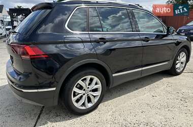 Внедорожник / Кроссовер Volkswagen Tiguan 2020 в 
