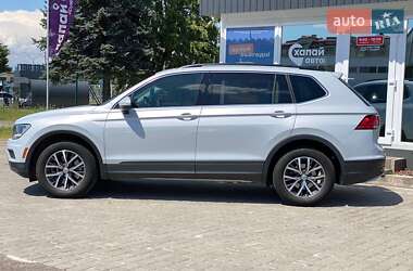 Внедорожник / Кроссовер Volkswagen Tiguan 2018 в 