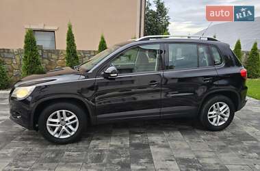 Позашляховик / Кросовер Volkswagen Tiguan 2010 в Івано-Франківську
