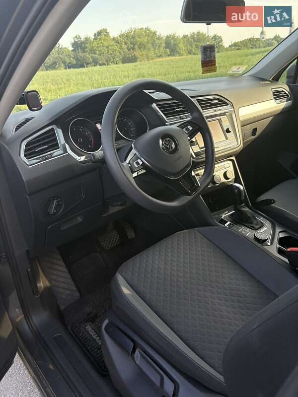 Внедорожник / Кроссовер Volkswagen Tiguan 2017 в Лубнах фото 23 Внедорожник / Кроссовер Volkswagen Tiguan 2017 в Лубнах