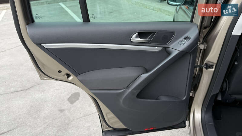 Внедорожник / Кроссовер Volkswagen Tiguan 2013 в Киеве