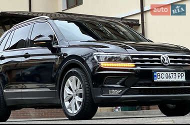 Внедорожник / Кроссовер Volkswagen Tiguan 2017 в Дрогобыче