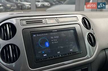Позашляховик / Кросовер Volkswagen Tiguan 2013 в 