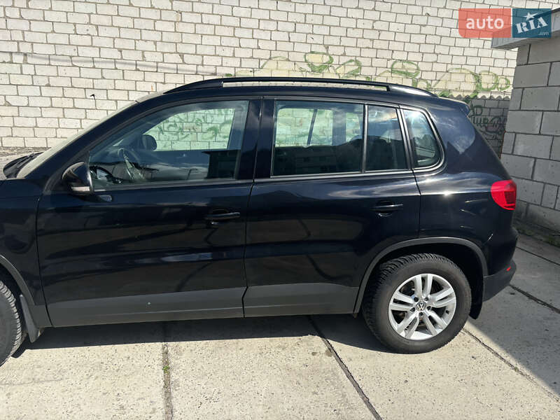 Внедорожник / Кроссовер Volkswagen Tiguan 2012 в Нежине