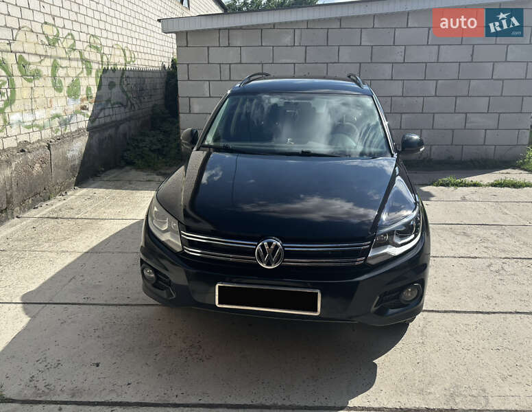 Внедорожник / Кроссовер Volkswagen Tiguan 2012 в Нежине