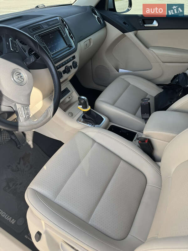 Внедорожник / Кроссовер Volkswagen Tiguan 2017 в Запорожье