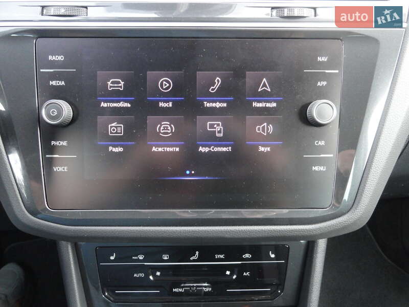 Позашляховик / Кросовер Volkswagen Tiguan 2022 в Луцьку