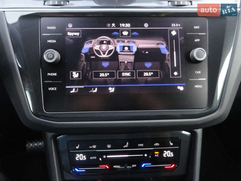 Позашляховик / Кросовер Volkswagen Tiguan 2022 в Луцьку