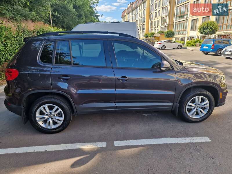 Внедорожник / Кроссовер Volkswagen Tiguan 2015 в Одессе
