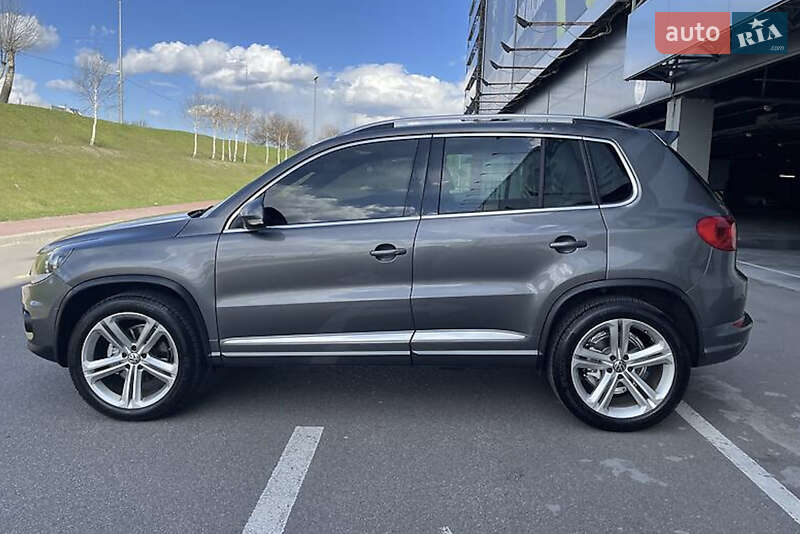 Внедорожник / Кроссовер Volkswagen Tiguan 2015 в Львове