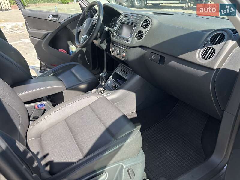 Внедорожник / Кроссовер Volkswagen Tiguan 2015 в Кременчуге