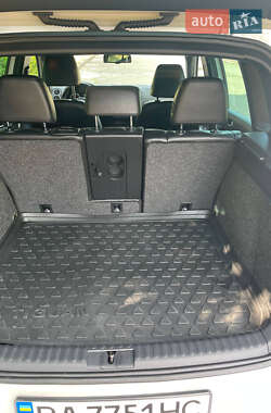 Внедорожник / Кроссовер Volkswagen Tiguan 2014 в 