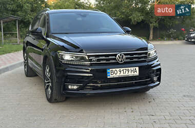 Внедорожник / Кроссовер Volkswagen Tiguan 2018 в 