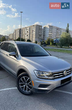 Внедорожник / Кроссовер Volkswagen Tiguan 2020 в Ивано-Франковске