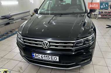 Внедорожник / Кроссовер Volkswagen Tiguan 2018 в Тернополе