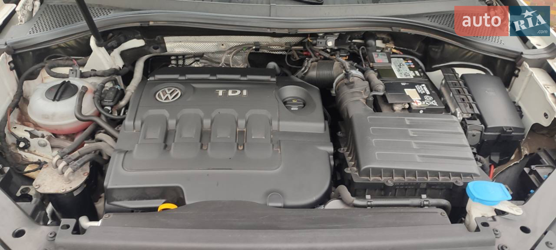 2016 Volkswagen Tiguan - мініатюра 16