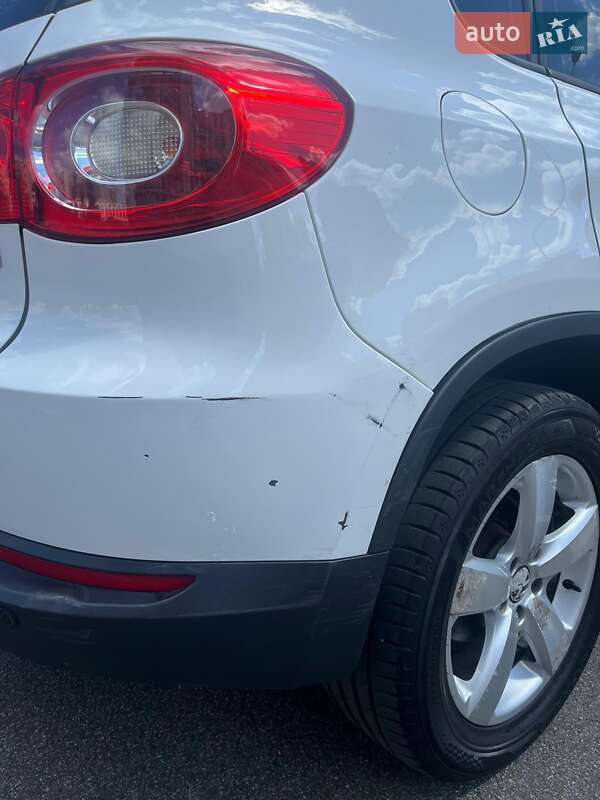Внедорожник / Кроссовер Volkswagen Tiguan 2009 в Киеве