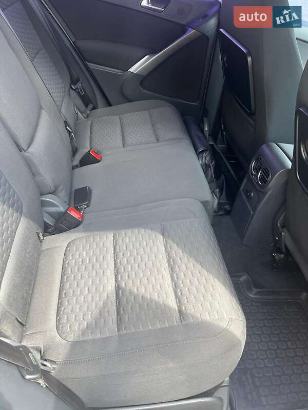 Внедорожник / Кроссовер Volkswagen Tiguan 2009 в Киеве