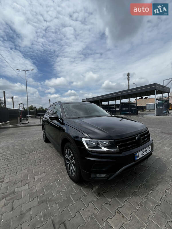 Внедорожник / Кроссовер Volkswagen Tiguan 2020 в Киеве