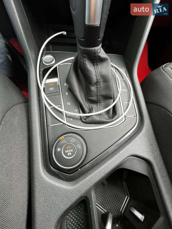 Внедорожник / Кроссовер Volkswagen Tiguan 2020 в Киеве