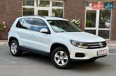 Внедорожник / Кроссовер Volkswagen Tiguan 2016 в Киеве