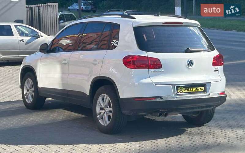 Внедорожник / Кроссовер Volkswagen Tiguan 2016 в Черновцах