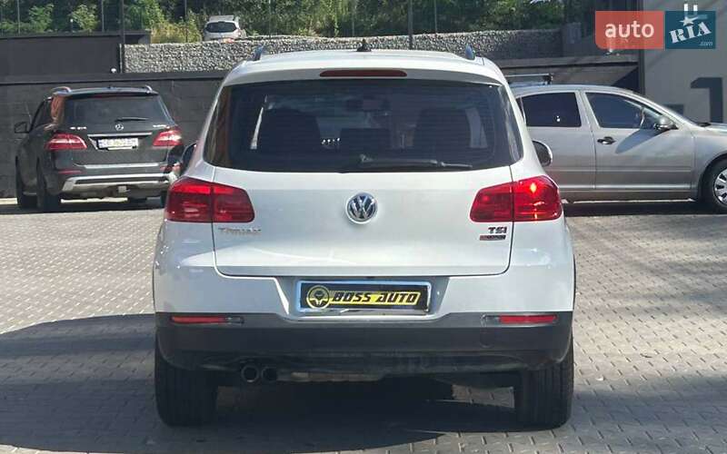 Внедорожник / Кроссовер Volkswagen Tiguan 2016 в Черновцах