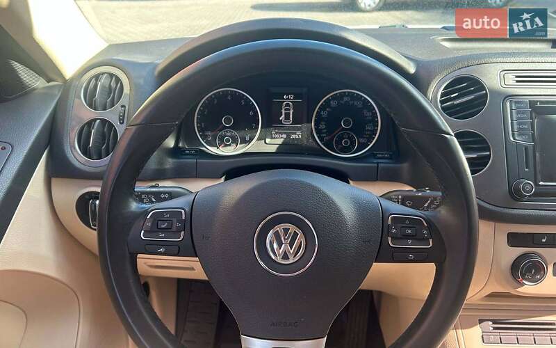 Внедорожник / Кроссовер Volkswagen Tiguan 2016 в Черновцах