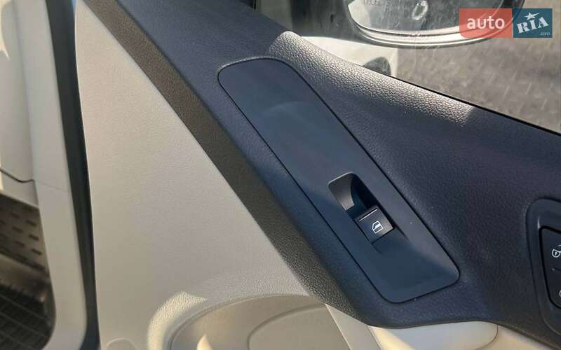 Внедорожник / Кроссовер Volkswagen Tiguan 2016 в Черновцах