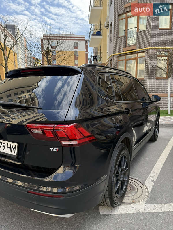 Внедорожник / Кроссовер Volkswagen Tiguan 2018 в Ирпене