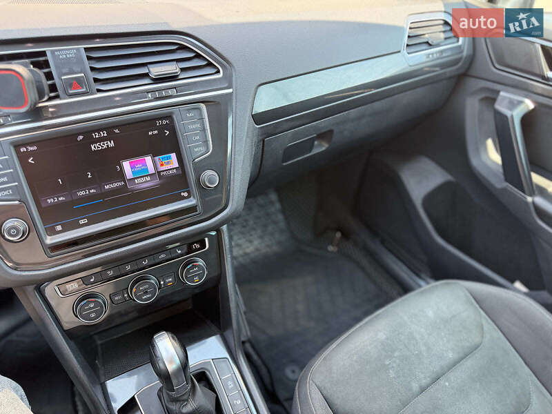 Внедорожник / Кроссовер Volkswagen Tiguan 2017 в Одессе