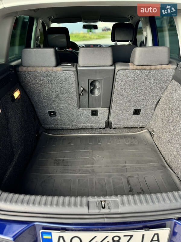 Внедорожник / Кроссовер Volkswagen Tiguan 2009 в Виноградове фото 21 Внедорожник / Кроссовер Volkswagen Tiguan 2009 в Виноградове