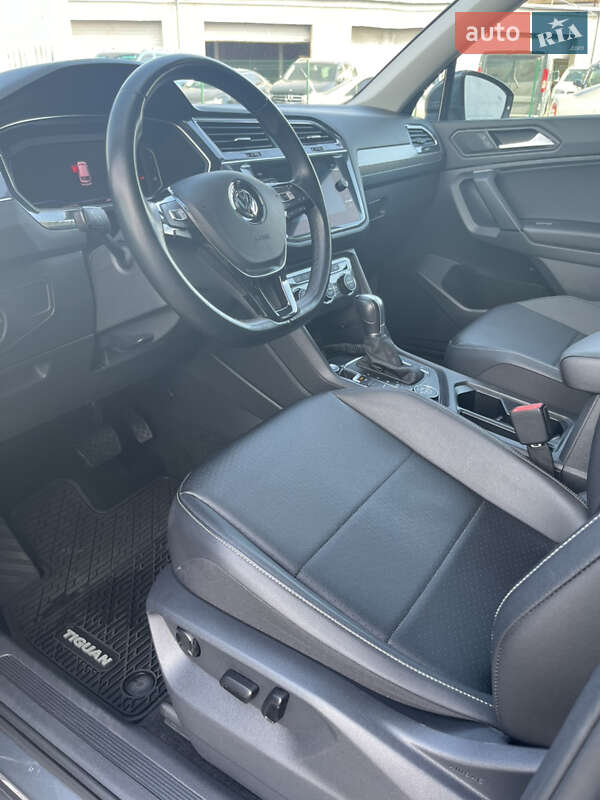 Внедорожник / Кроссовер Volkswagen Tiguan 2019 в Киеве фото 22 Внедорожник / Кроссовер Volkswagen Tiguan 2019 в Киеве